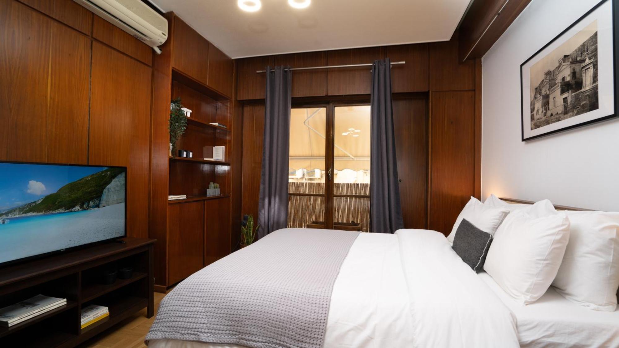 Quiet City Center Apt On A Pedestrian Street Atena Exterior foto